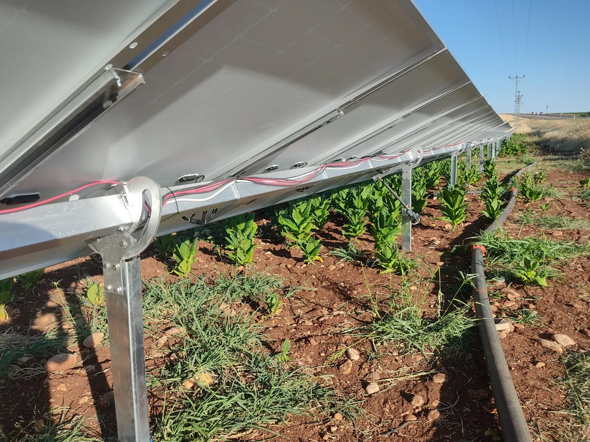 GES konstrüksiyon ve panel alt bağlantı detayı