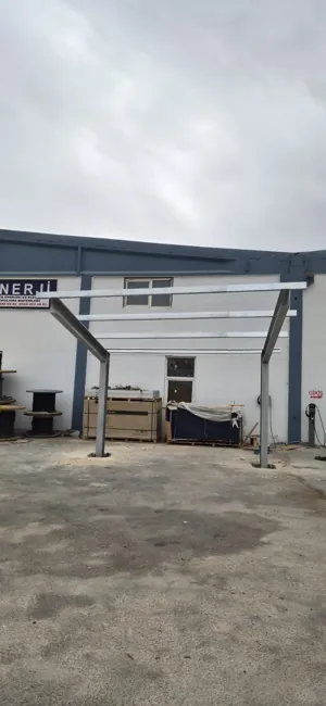 Carport çelik konstrüksiyonu, panel montajı öncesi